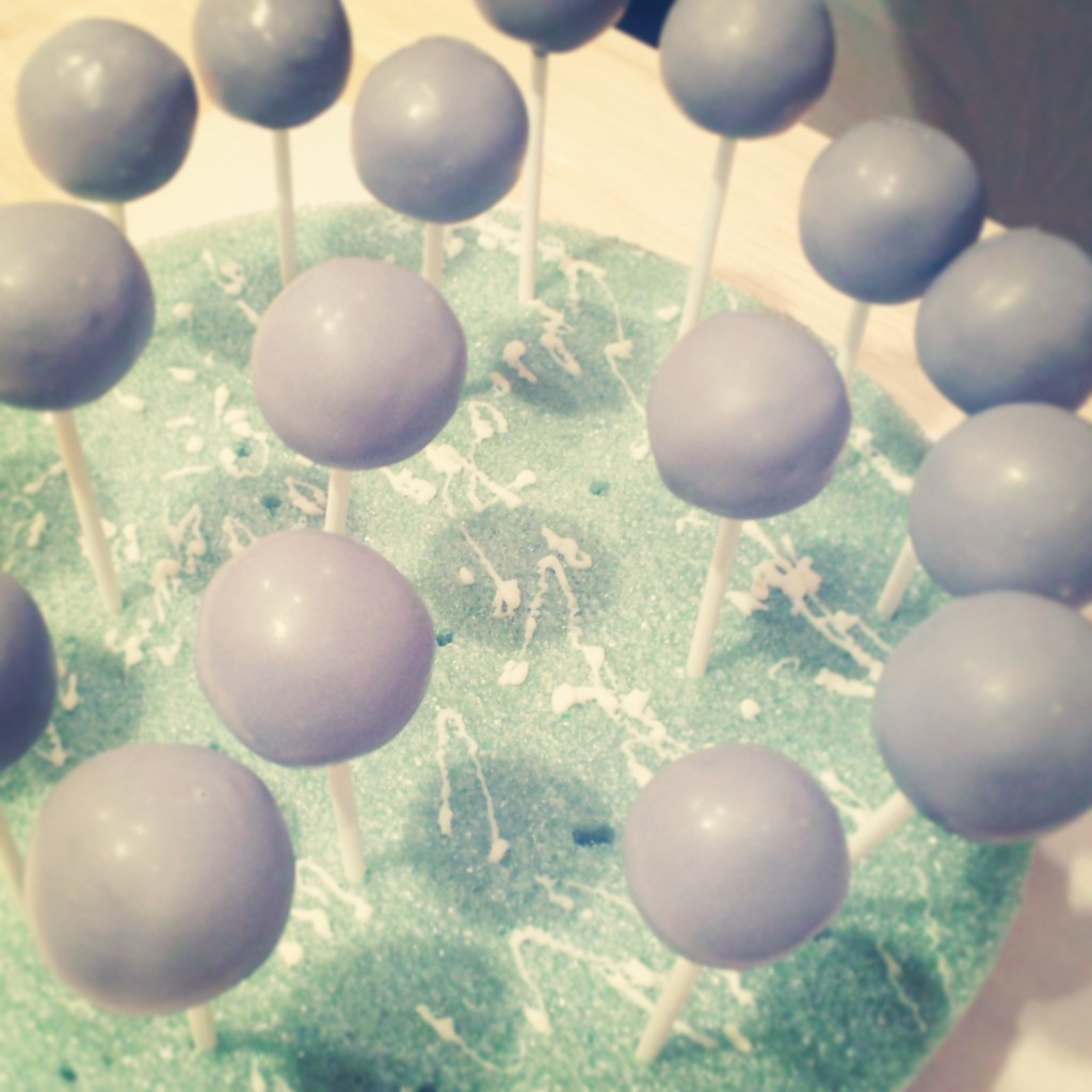 L's chocolate cake pops